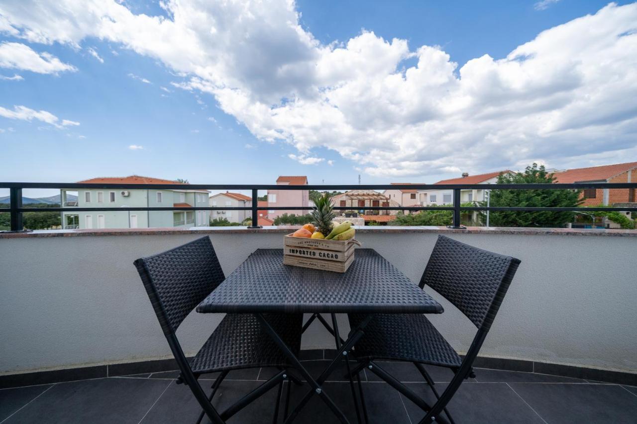 Holiday Apartments Amarilis Pakoštane 外观 照片